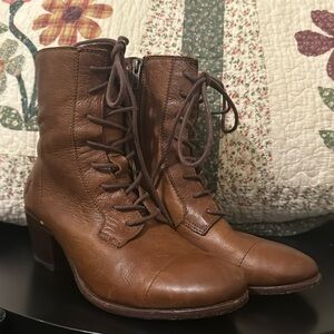 Frye Courtney Boot